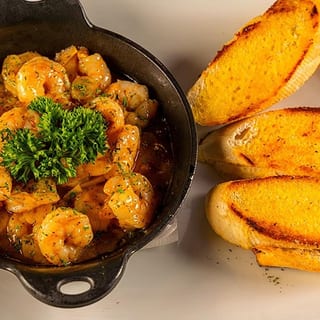 Camarones Al Ajillo / Garlic Shrimp