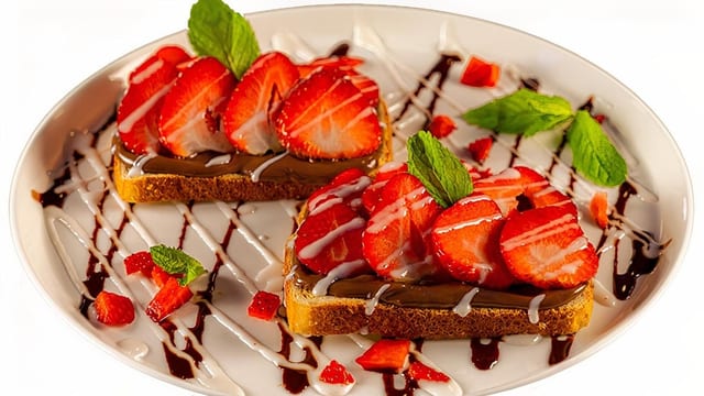 Tostadas De Nutella Y Fresas / Nutella and Strawberry Toast.