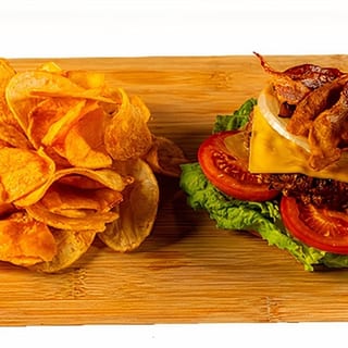 Hamburguesa Especial De Tocino / Special Bacon Cheeseburger
